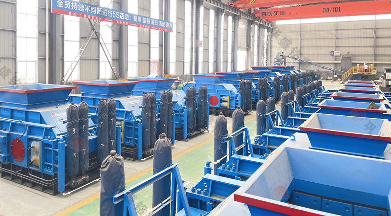 硅錳合金渣破碎機(jī)實(shí)拍